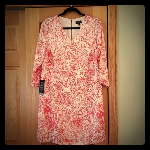 Dress - Picture 1 of 3